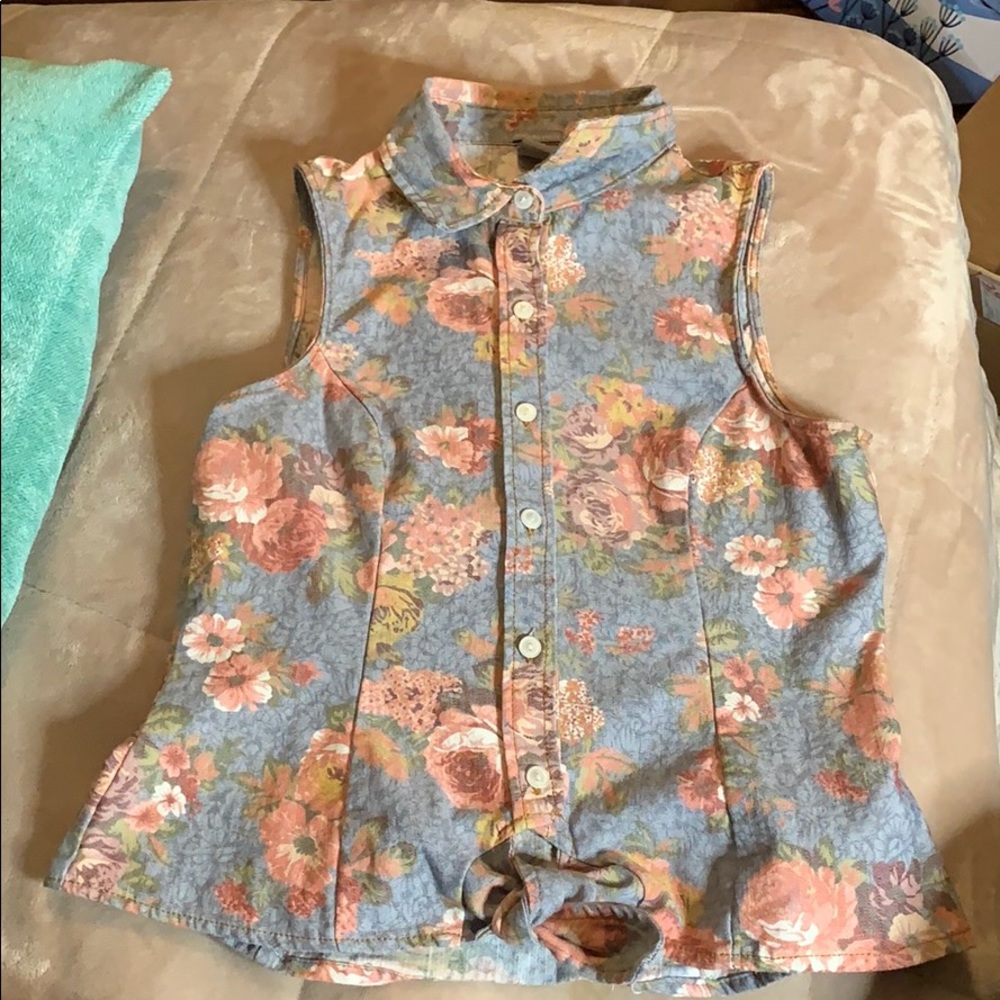 Floral top